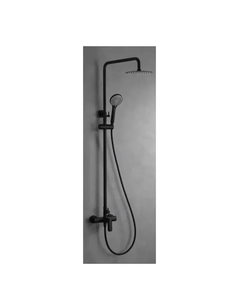Columna moderna de ducha con una grifería monomando de color negro mate Ural de Imex
