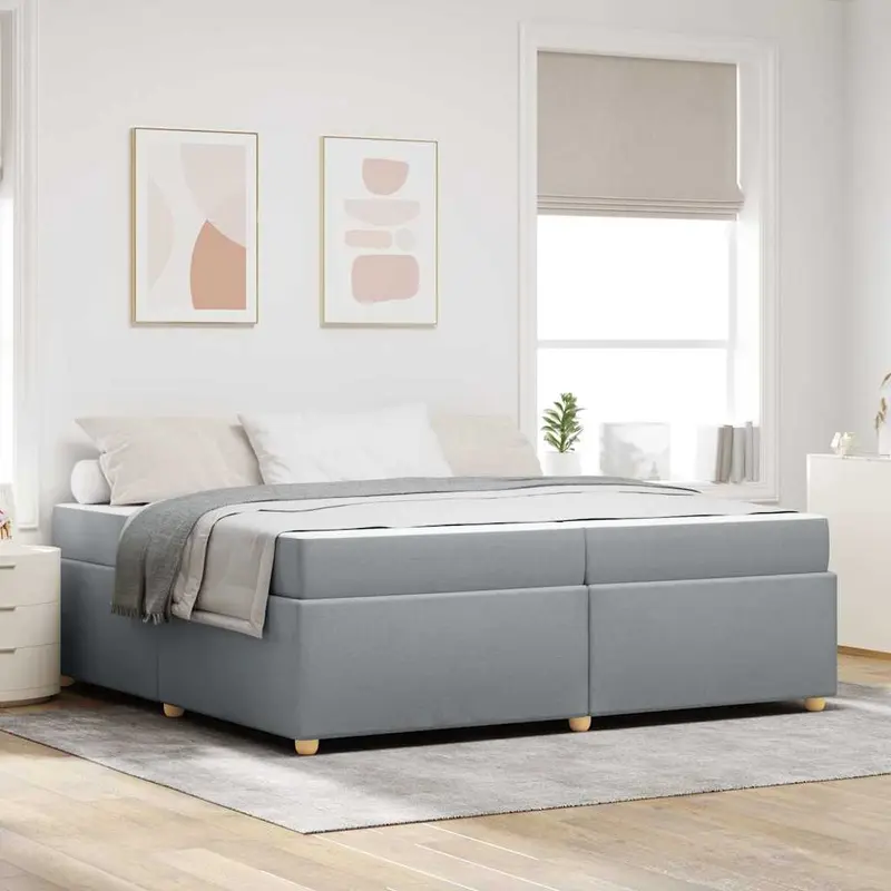 Estructura de cama con colchón Gris Claro 200 x 200 cm tela