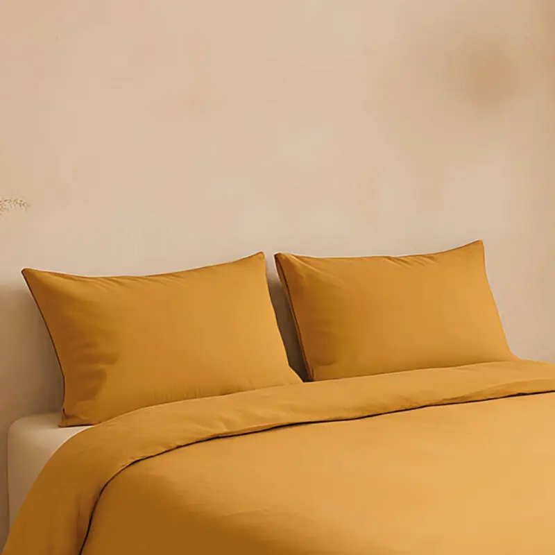 FUNDA DE ALMOHADA SOLAPA 100% ALGODÓN OCRE 131