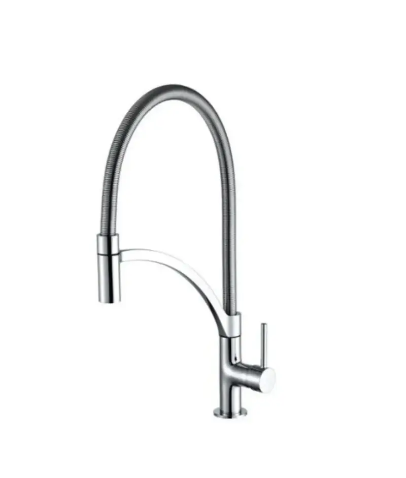 Grifo monomando de cocina extraíble fabricado en latón con un acabado cromado de 232 mm Design de GME