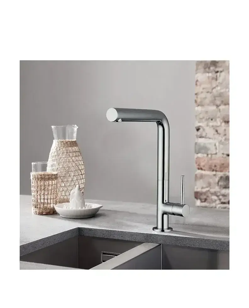 Grifo monomando de cocina fabricado en latón con un acabado cromado de 224 mm de GME