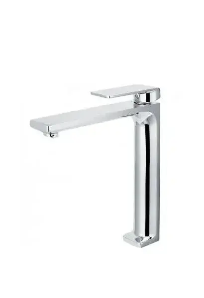 Grifo monomando para lavabo con un diseño alto y moderno con un acabado cromado Fiyi de Imex