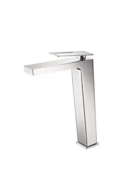 Grifo para lavabo con un diseño monomando de caño alto y un acabado cromado Suecia de Imex