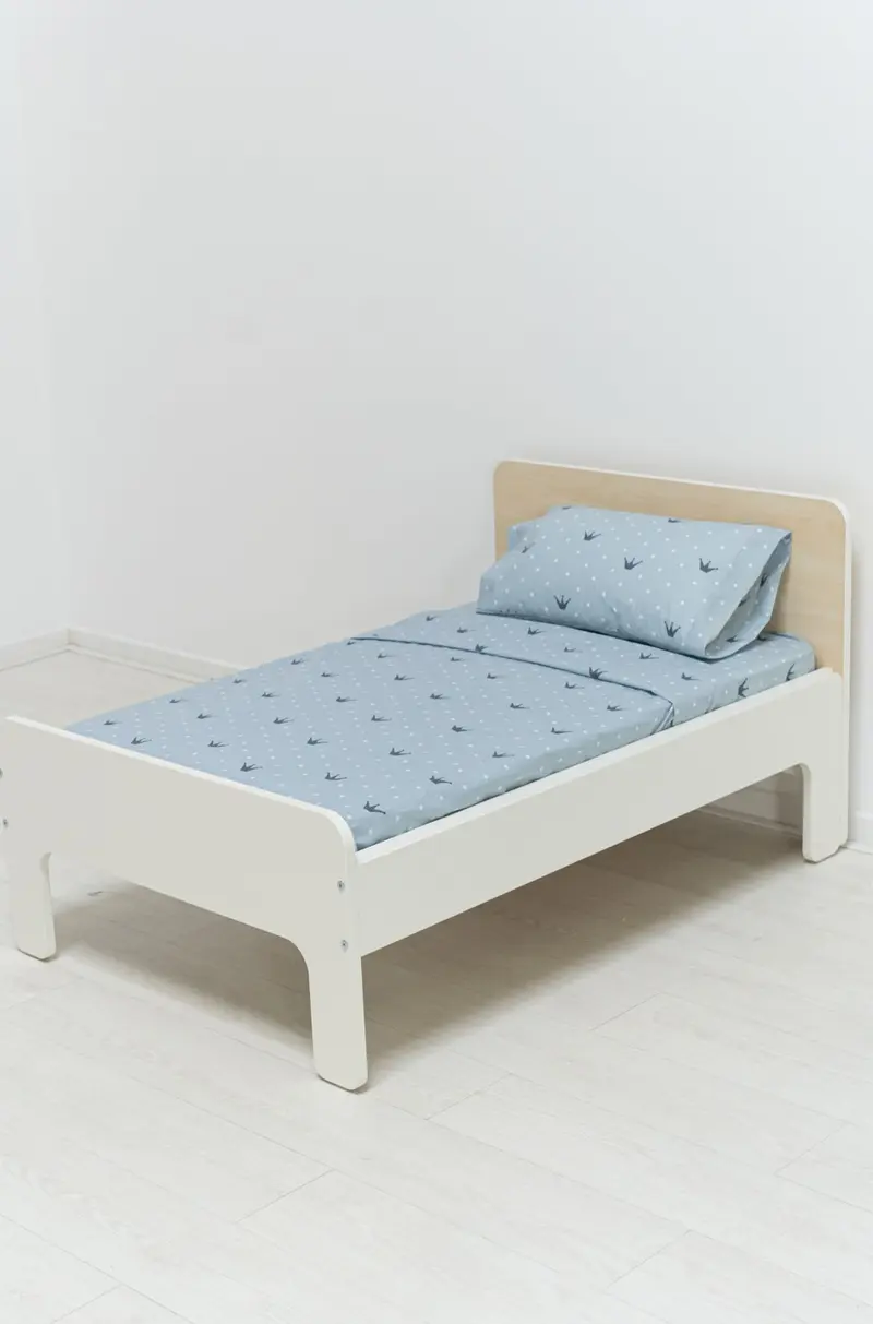 Juego Sábanas Infantil Estampado Coronas Azul